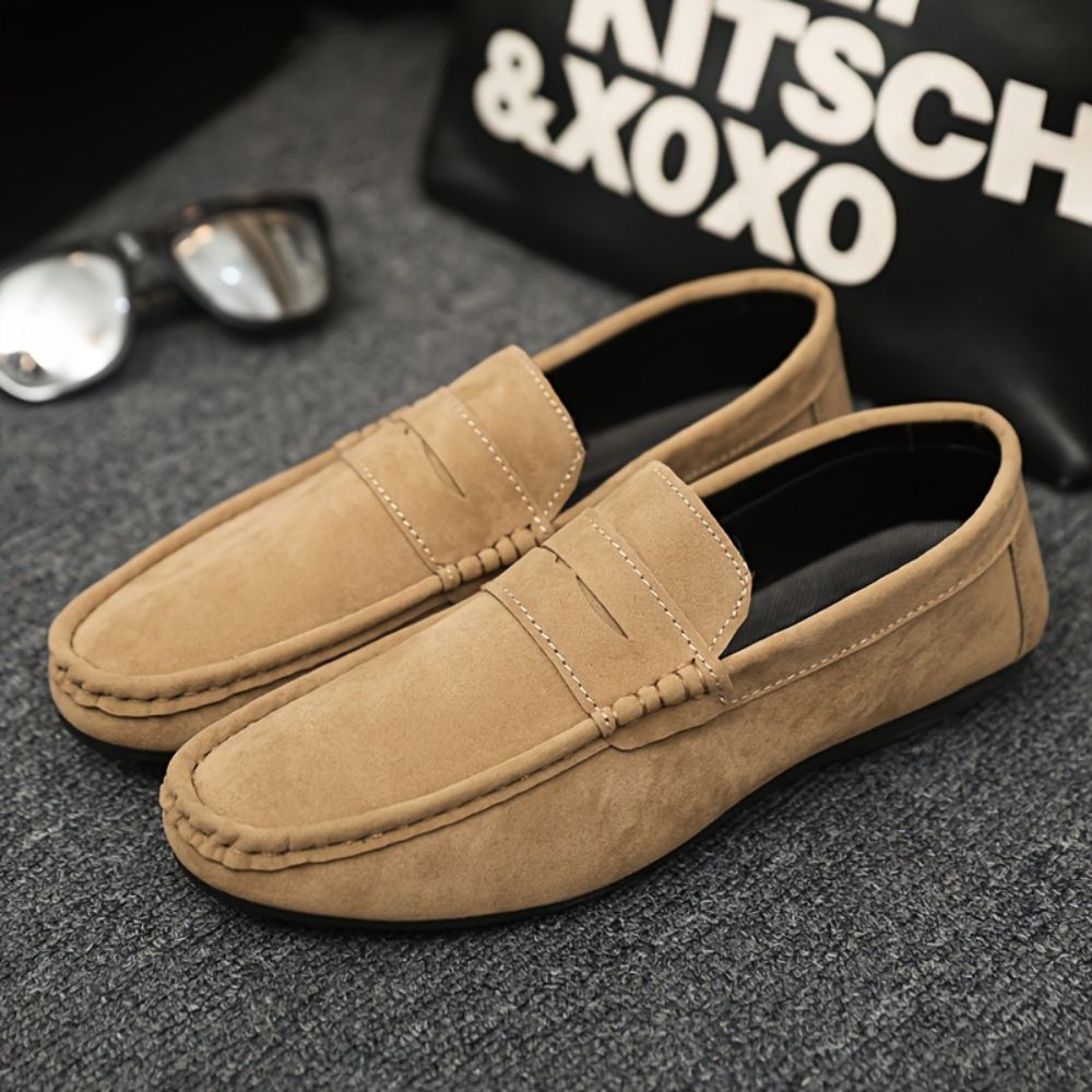 Men slip on casual low top loafers