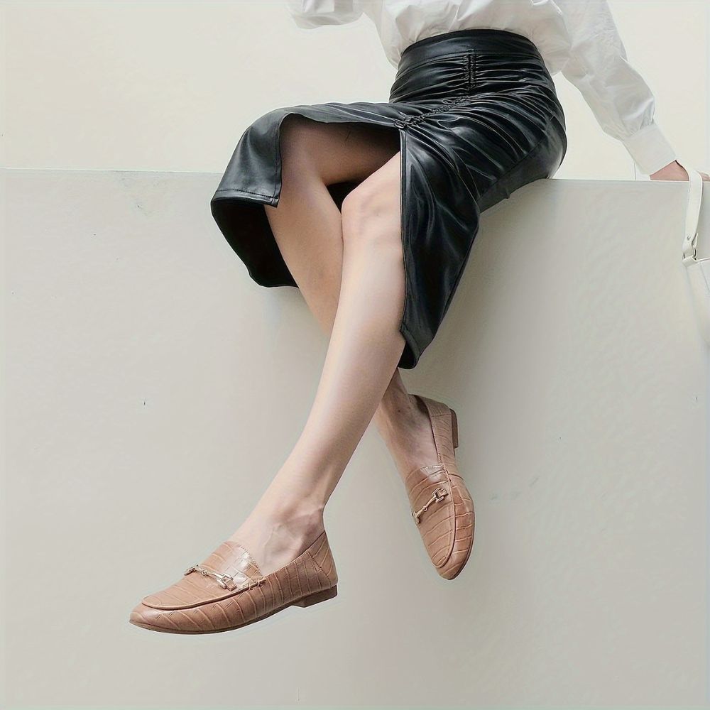Women’s slip-on penny loafers with pointed toes