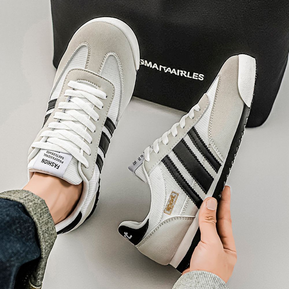 Men lace up striped casual training sneakers