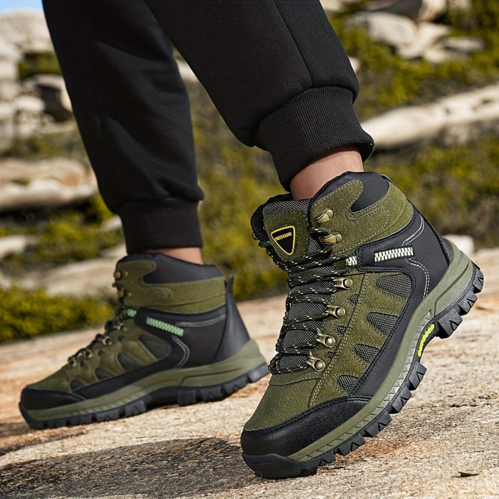 Men's outdoor hiking boots with non-slip sole