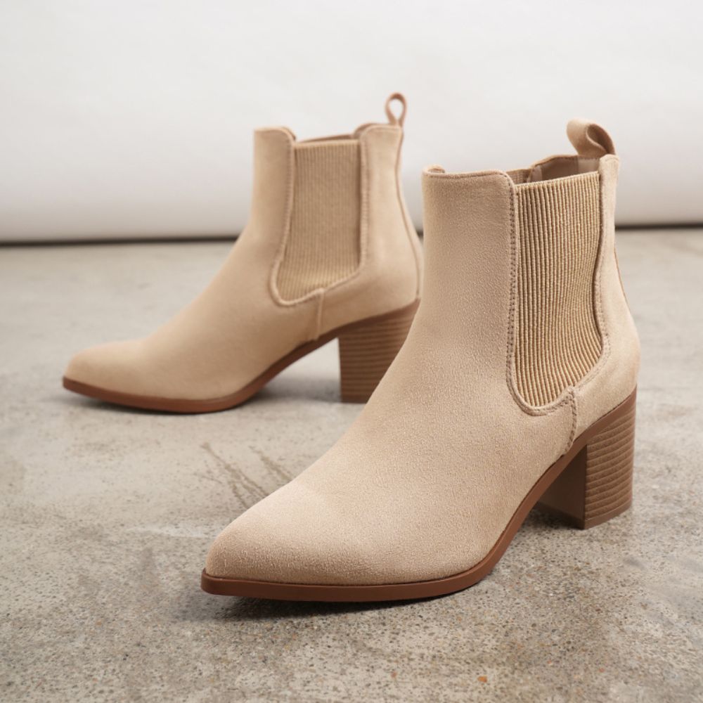 Women’s chunky heel ankle boots with pointed toe
