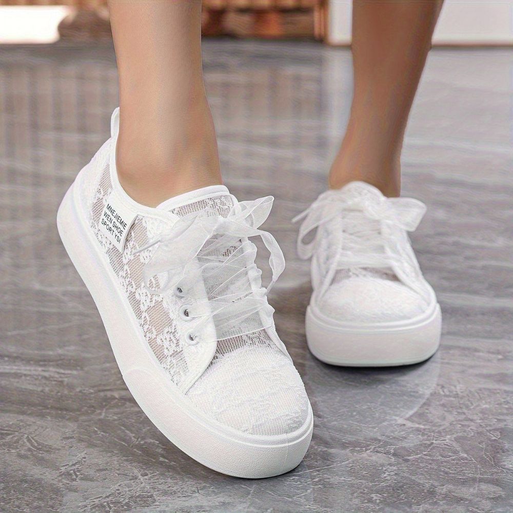 Women's breathable mesh sneakers with thick sole