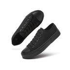 Women's low-top sneakers with lace-up closure