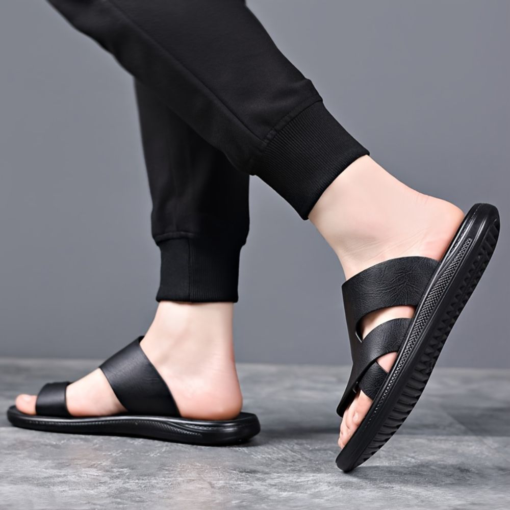 Men slip on toe loop beach sandals