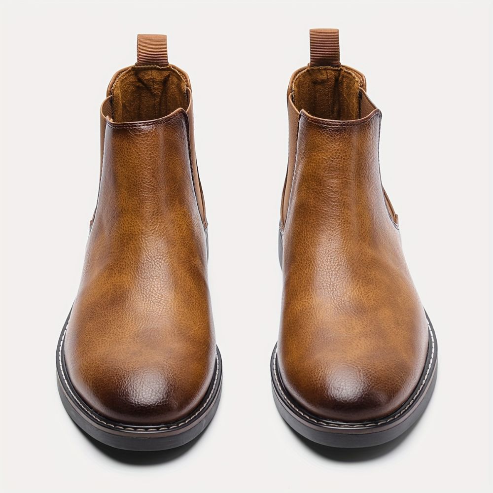 Men's ankle boots with slip-resistant sole