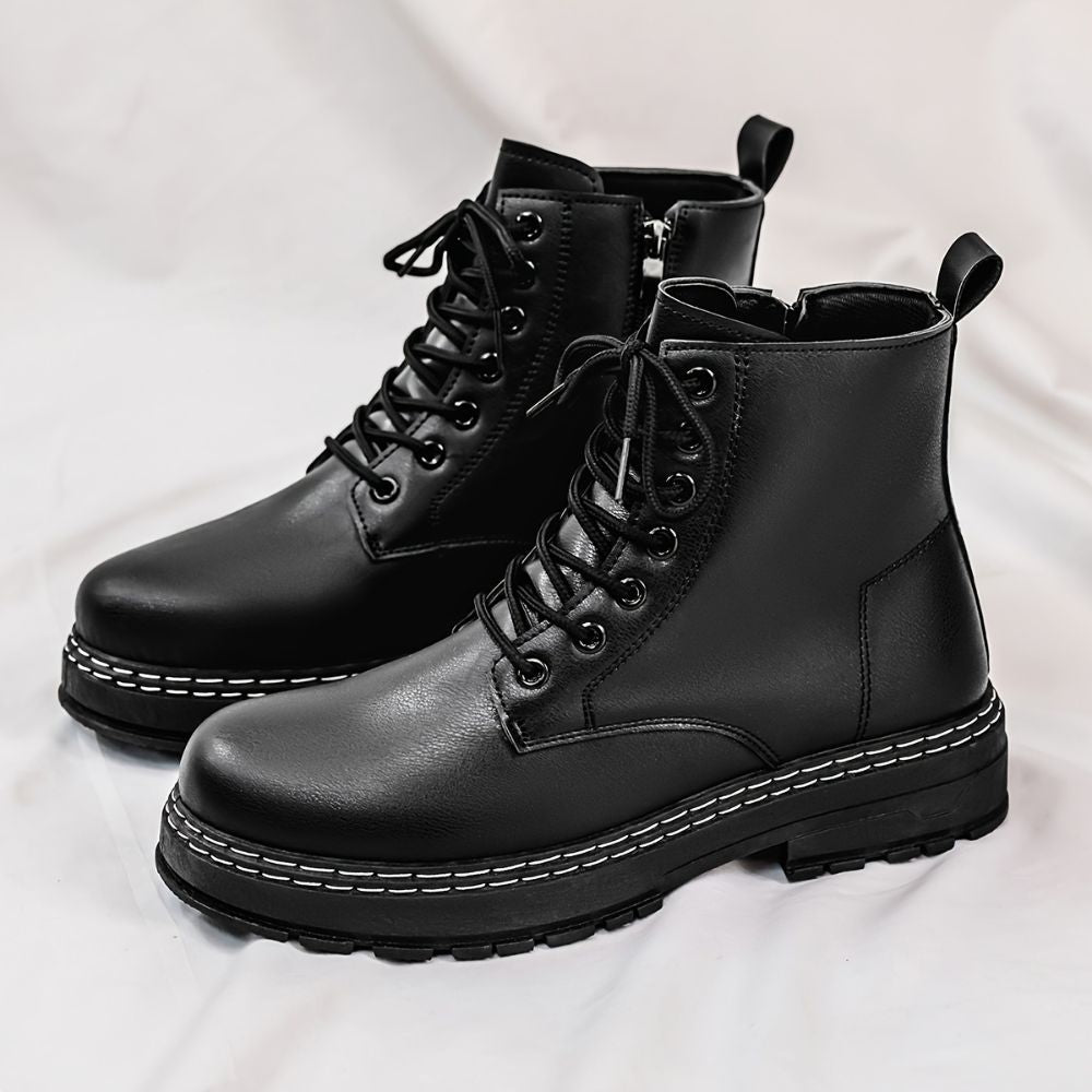 Men's hiking boots with lace-up closure