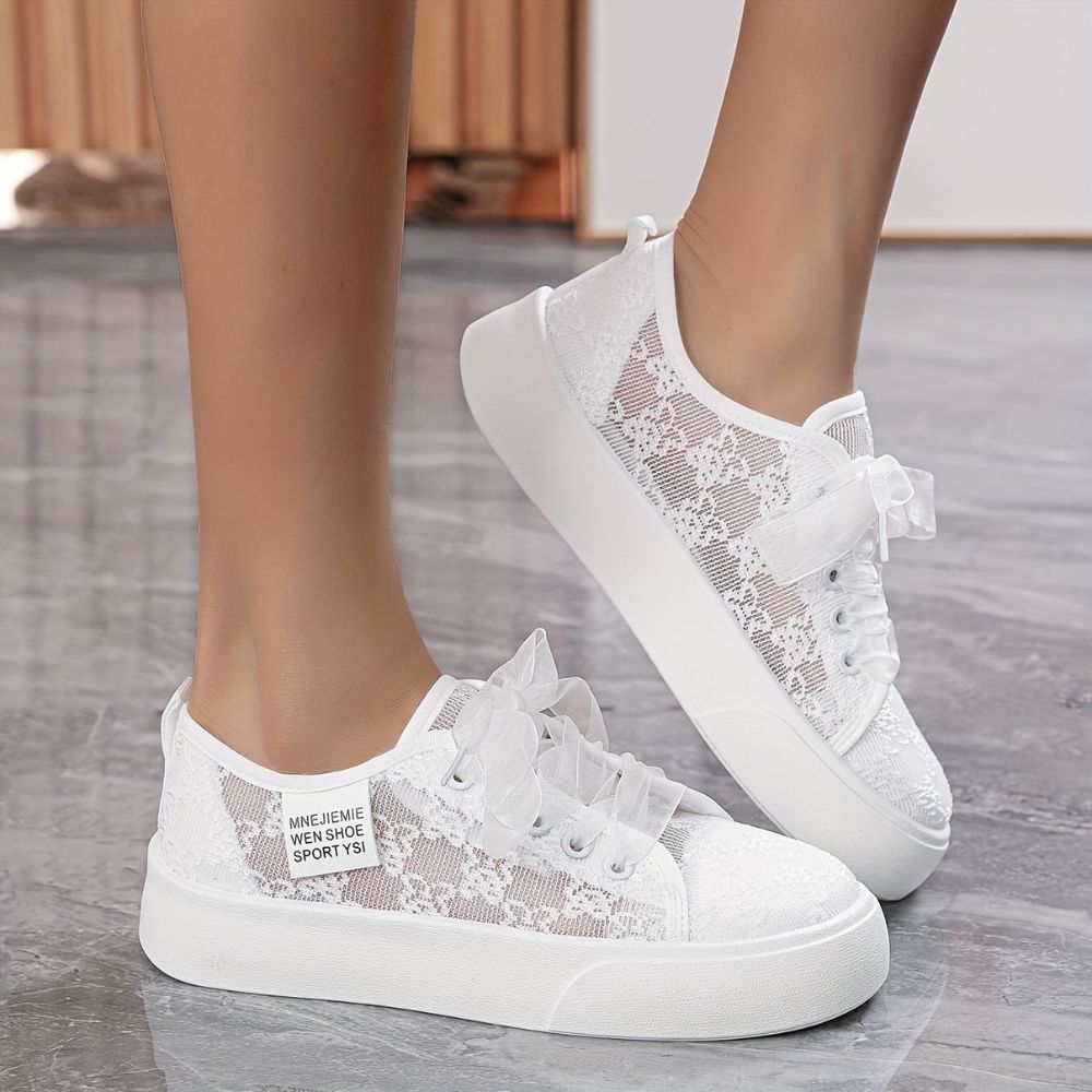 Women's breathable mesh sneakers with thick sole