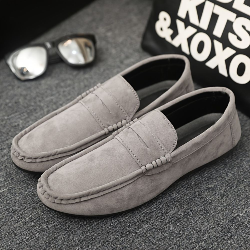 Men slip on casual low top loafers