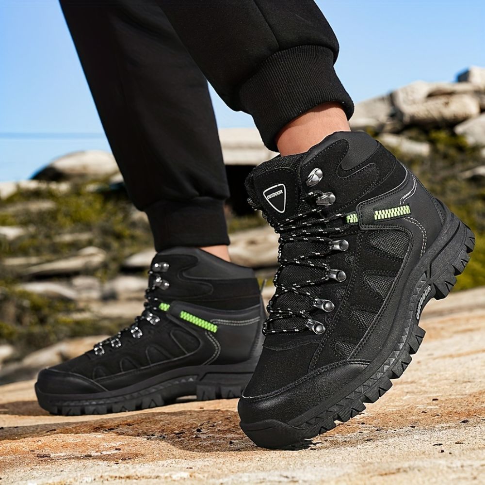 Men's outdoor hiking boots with non-slip sole