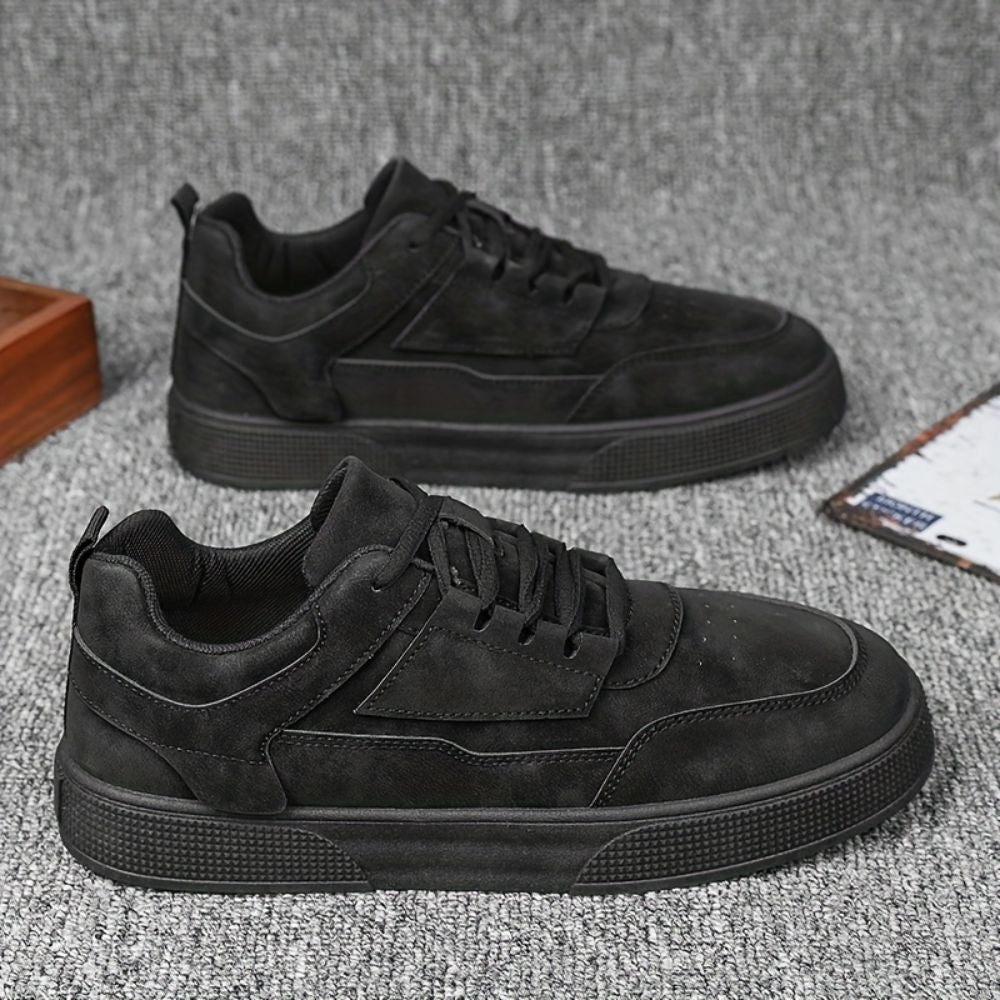 Men lace up low top casual sneakers