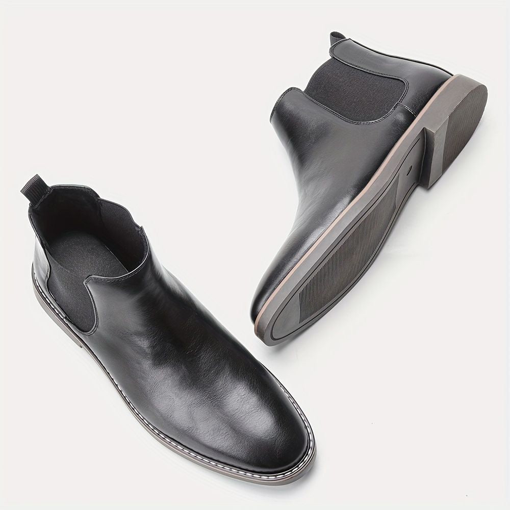 Men's ankle boots with slip-resistant sole