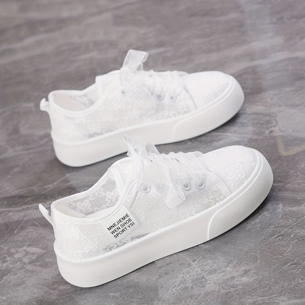 Women's breathable mesh sneakers with thick sole