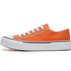 Women's low-top sneakers with lace-up closure