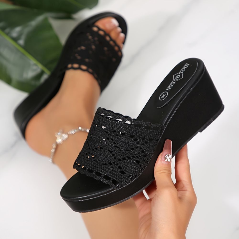 Women's Platform Sandals with Crochet Design