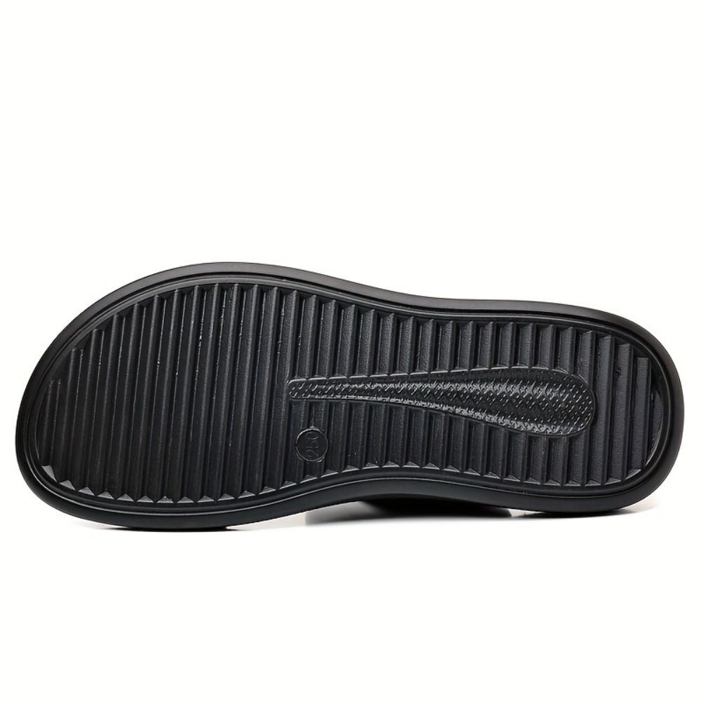 Men slip on toe loop beach sandals