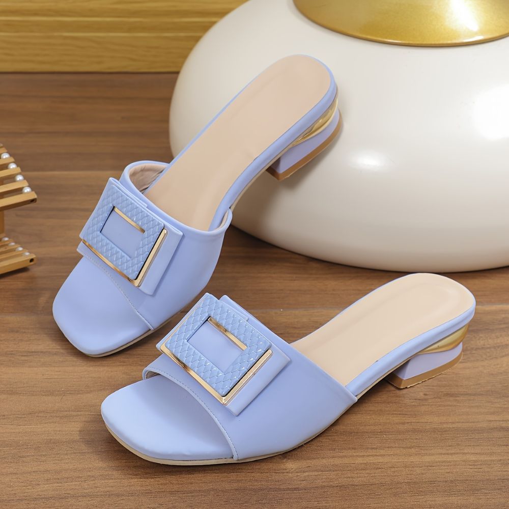 Women's chunky heel sandals with buckle