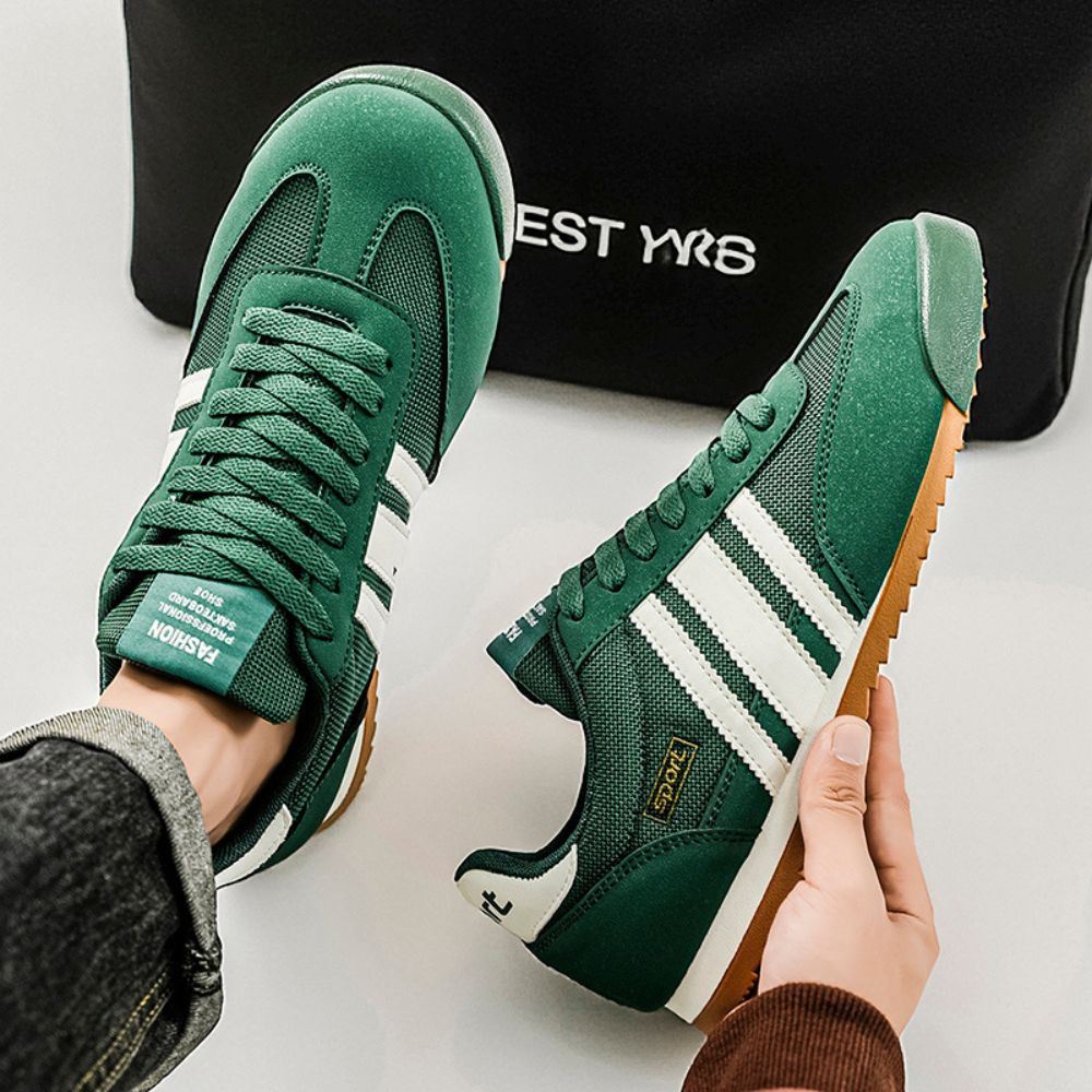 Men lace up striped casual training sneakers