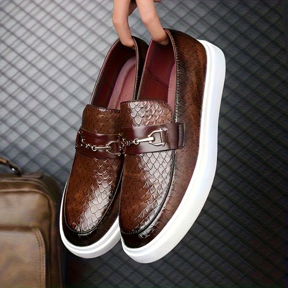 Men slip on buckle detail casual loafers