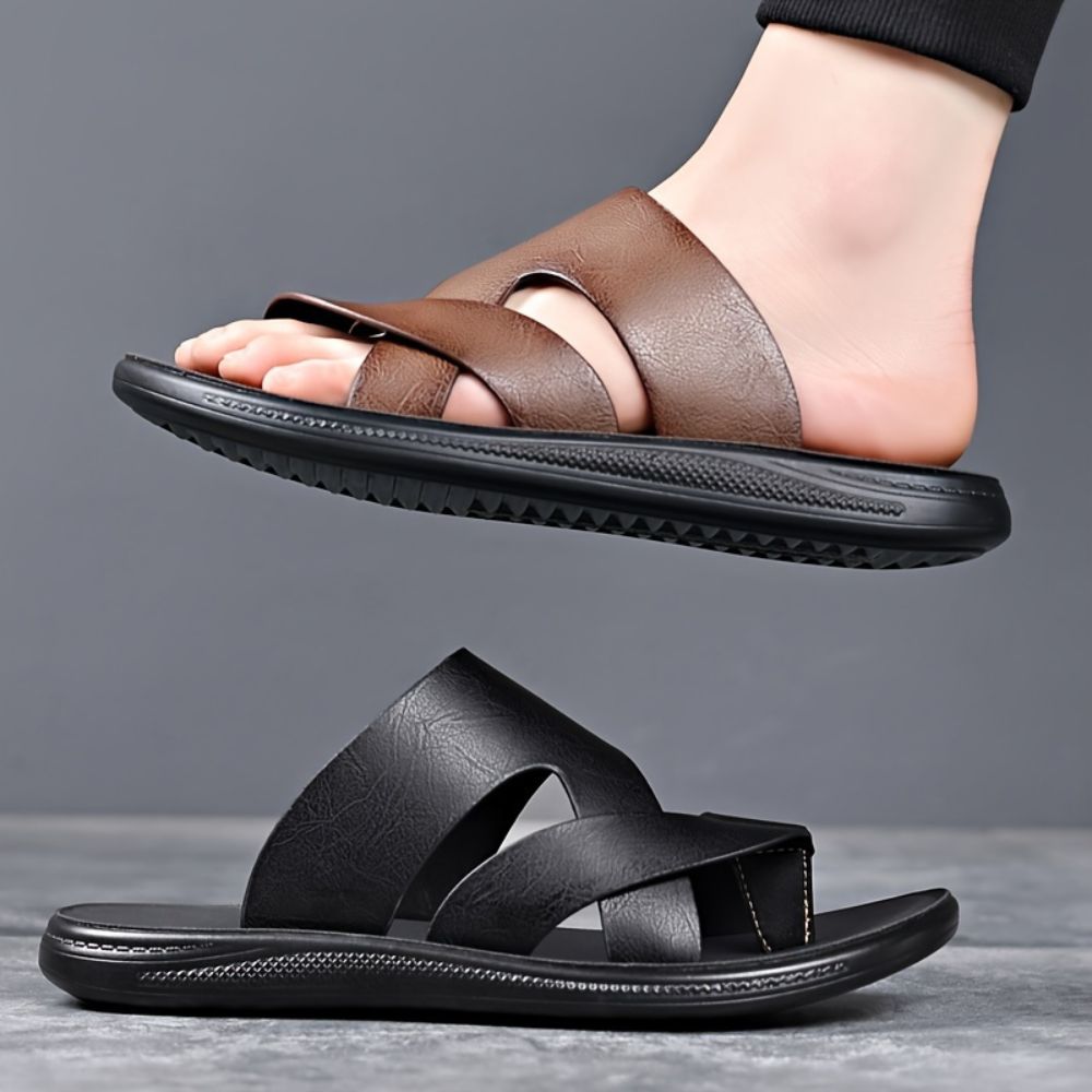 Men slip on toe loop beach sandals